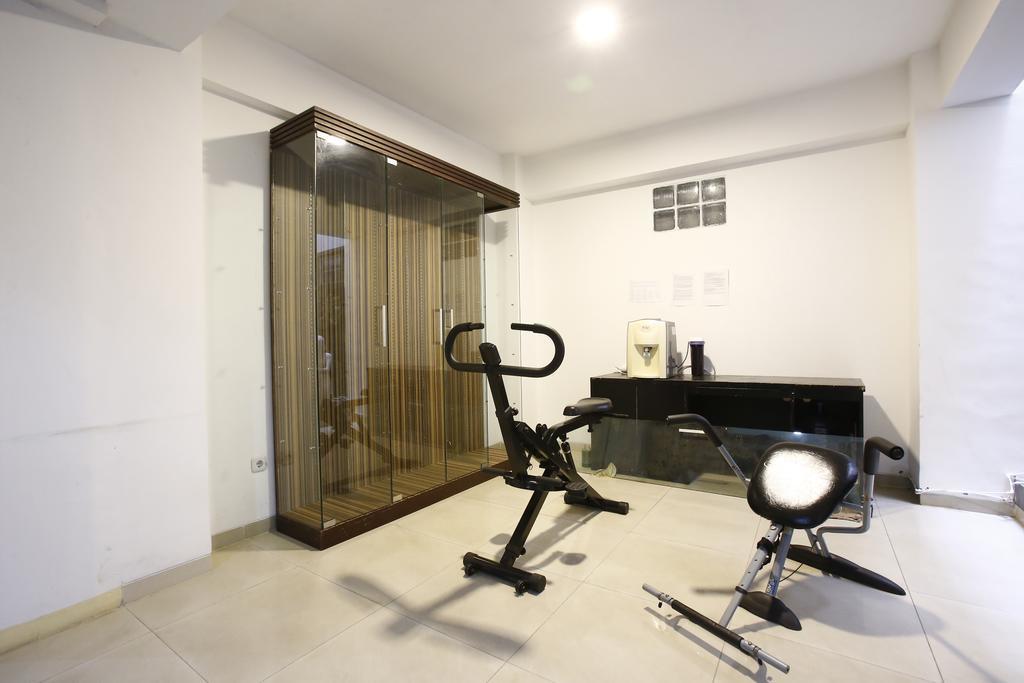 Reddoorz Near Cilandak Town Square Hotel Jakarta Kültér fotó