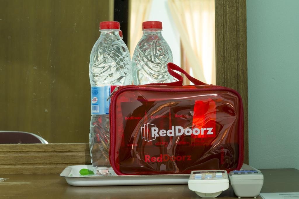 Reddoorz Near Cilandak Town Square Hotel Jakarta Kültér fotó